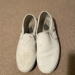 White vans slip on